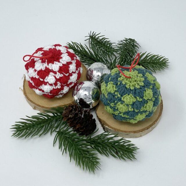 Christmas ball ornament amigurumi pattern
