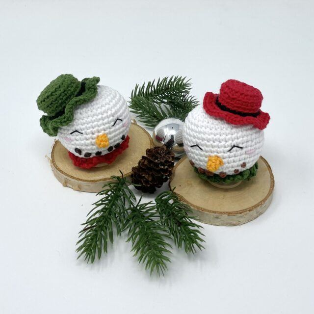 Snowman ornament amigurumi pattern 